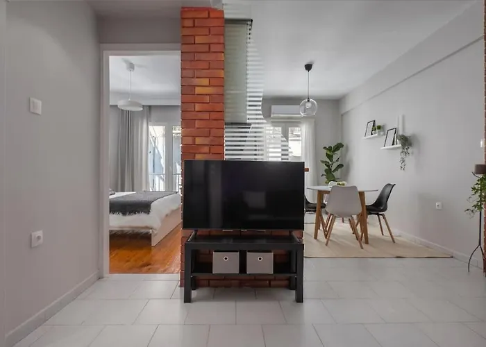 Superb In Center. * Thessaloníki