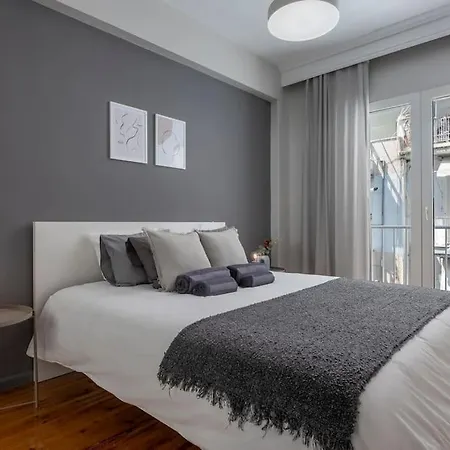 Apartament Superb In Center. *